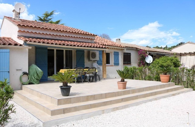 Holiday house Ste Maxime for 1 - 6 persons with 3 bedrooms - Holiday house