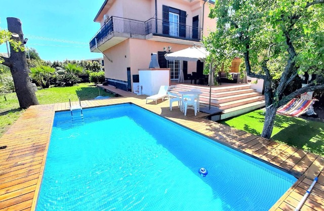 Holiday house Viagrande for 1 - 6 persons with 3 bedrooms - Holiday home
