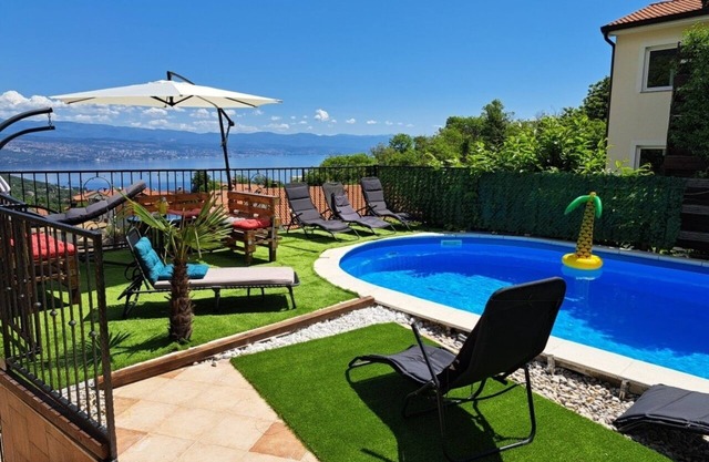 Holiday house with a swimming pool Lovran, Opatija (K-24076)