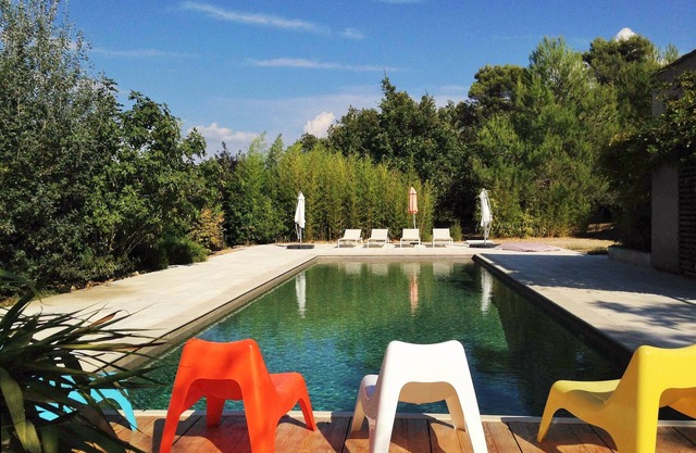 Holiday house with pool, in the heart of Luberon