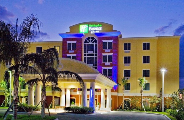 Holiday Inn Express Hotel & Suites Port St. Lucie West, an IHG Hotel