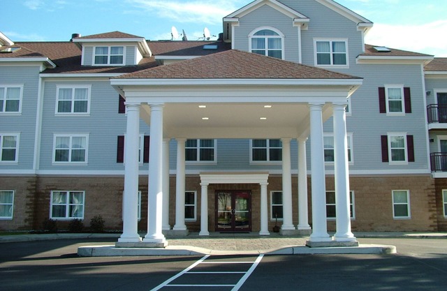Holiday Inn Express Hotel & Suites White River Junction, an IHG Hotel