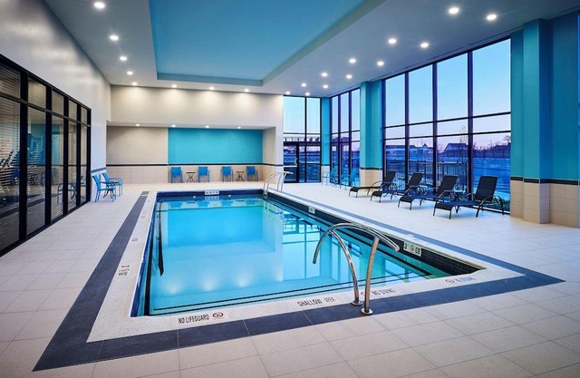 Holiday Inn Express Niagara-On-The-Lake, an IHG Hotel
