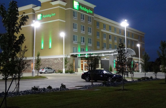 Holiday Inn Covington, an IHG Hotel