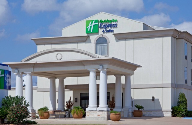 Holiday Inn Express Hotel & Suites College Station, an IHG Hotel