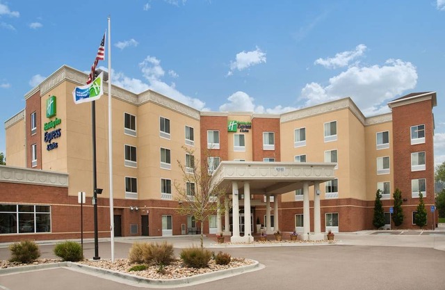 Holiday Inn Express Hotel & Suites Denver North - Thornton, an IHG Hotel