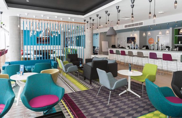 Holiday Inn Express Aberdeen Airport