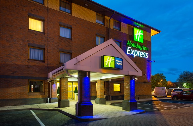 Holiday Inn Express Birmingham Oldbury, an Ihg Hotel