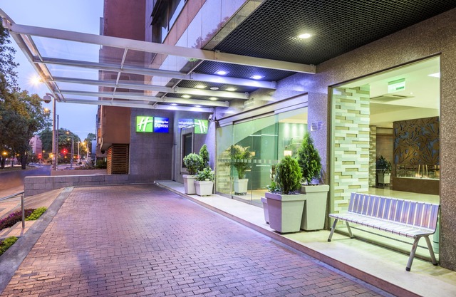 Holiday Inn Express Bogotá - Parque La 93