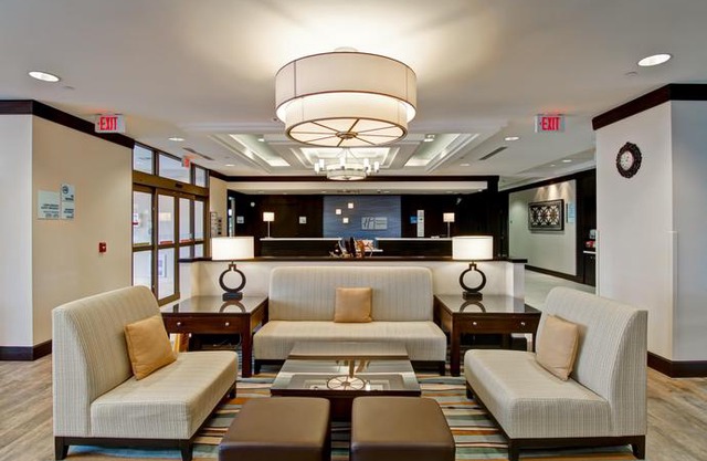Holiday Inn Express Hotel & Suites Waterloo - St Jacobs Area