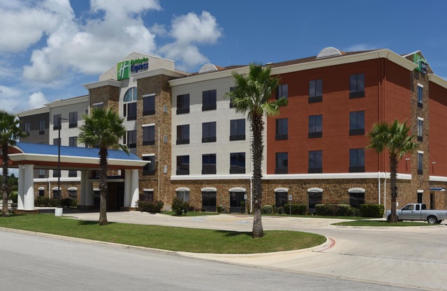Holiday Inn Express Seguin, an IHG Hotel