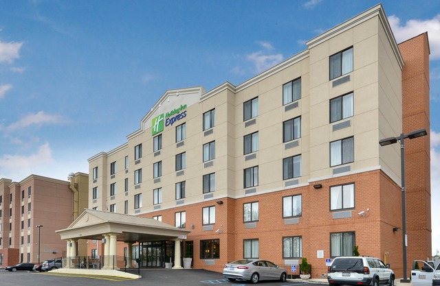 Holiday Inn Express Staten Island West, an Ihg Hotel