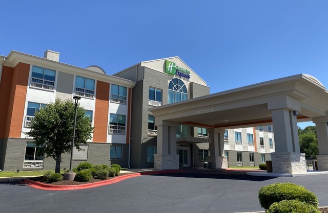 Holiday Inn Express & Suites Enterprise