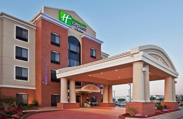 Holiday Inn Express & Suites Port Huron, an Ihg Hotel