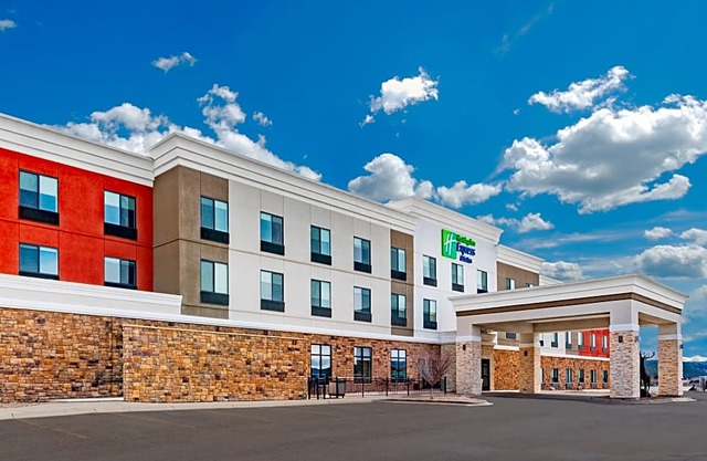 Holiday Inn Express & Suites Trinidad, an Ihg Hotel