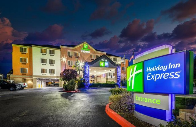 Holiday Inn Express Castro Valley