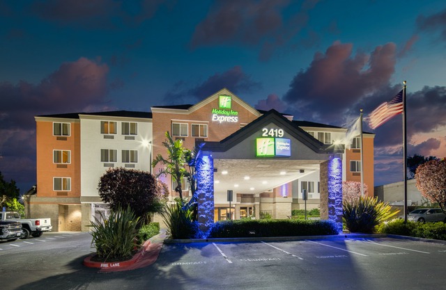 Holiday Inn Express Castro Valley, an Ihg Hotel