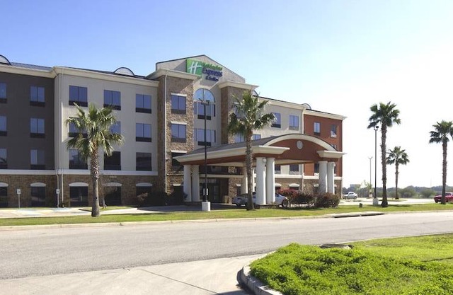 Holiday Inn Express Hotel & Suites Seguin, an IHG Hotel