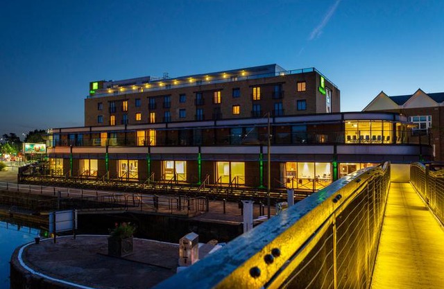 Holiday Inn London Brentford Lock