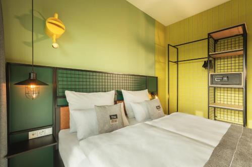 Holiday Inn - the niu, Dwarf Berlin Schöneberg by IHG