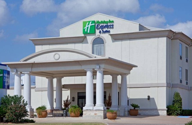 Holiday Inn Express Hotel & Suites College Station, an IHG Hotel