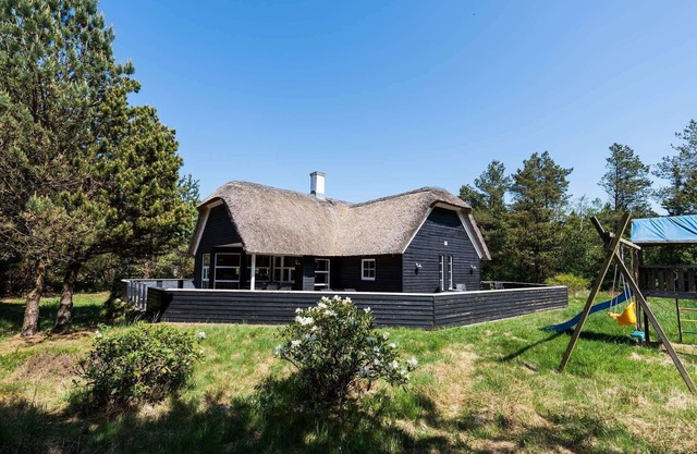 Holiday Oasis in Houstrup Nature