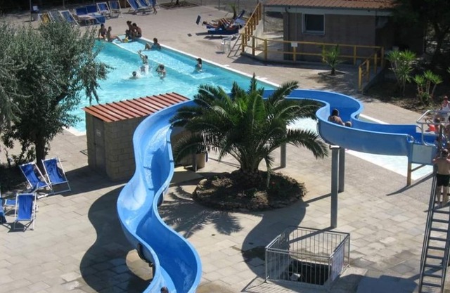 Holiday park Baia del Marinaio - Bungalow Space Sa / Sa OLX (2770)