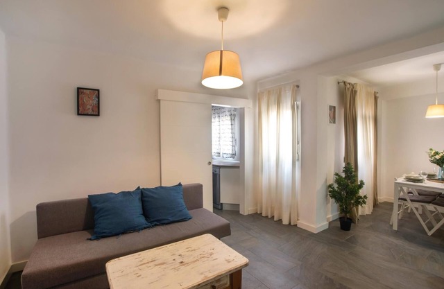 Holidays2Malaga Alta City center Renovated WiFi