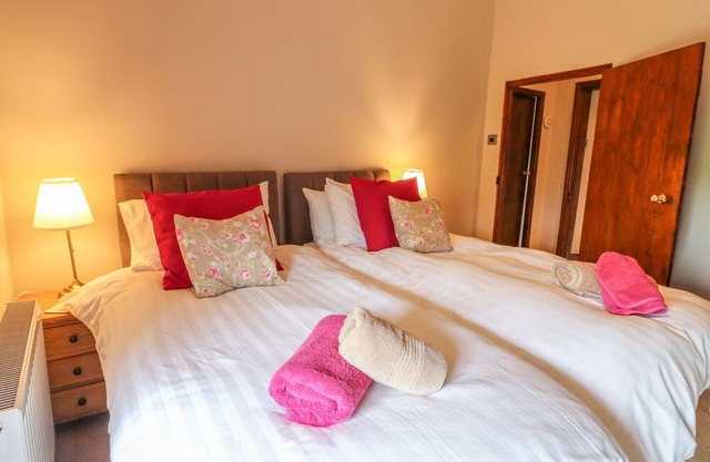 Holly Cottage, WINSTER
