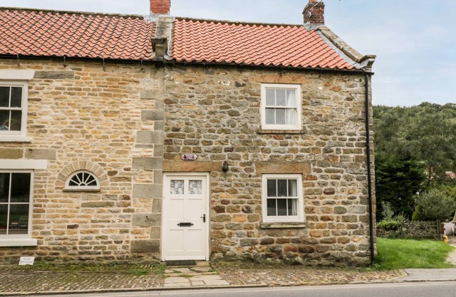 Hollyside Cottage