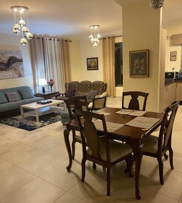 Home away from home with a Beautiful Balcony View 3 bedrooms 2 bathrooms