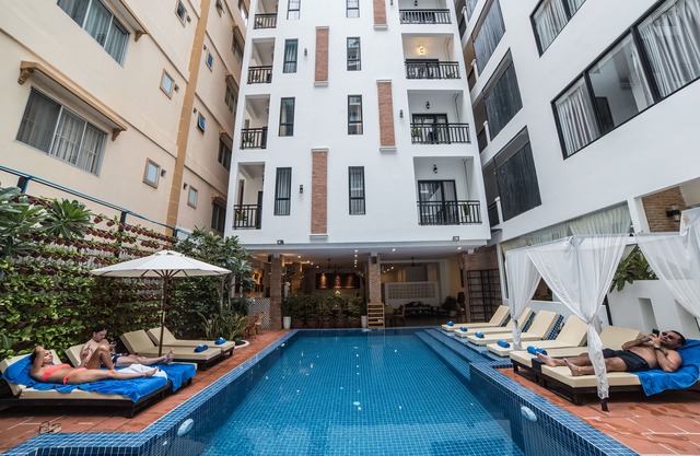 Home Chic Hotel