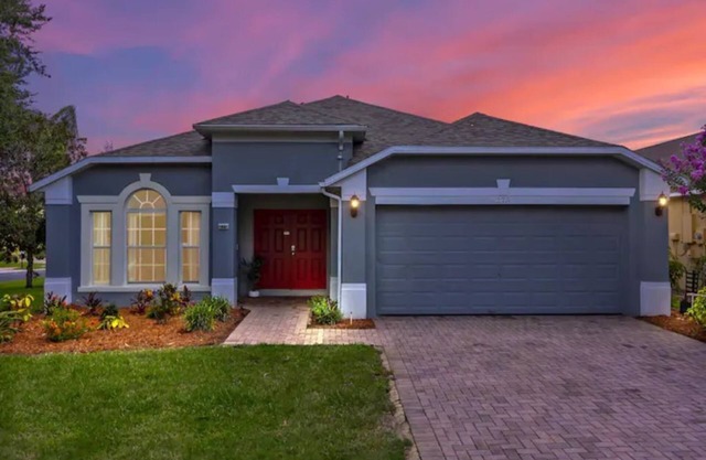 Home in Davenport close to Parks w/Pool