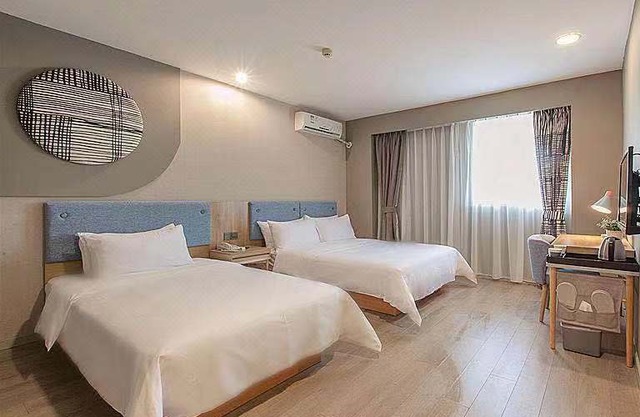 Home Inn · Neo (Bengbu Railway Station)