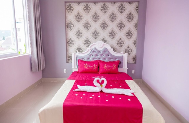 Home Luxury. 38 Nguyen Hien