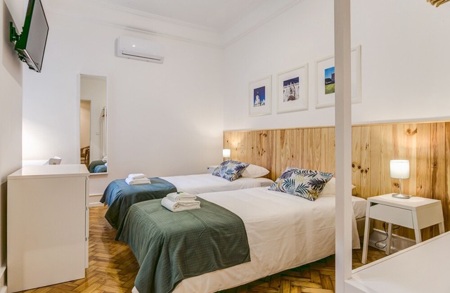 Home Out 2E - 5 Bedroom apartment with parking
