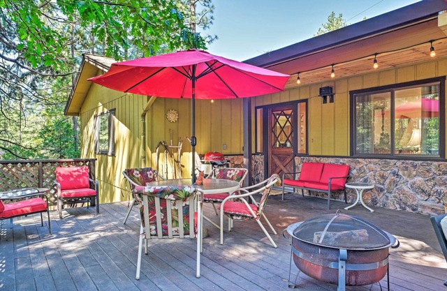 Home w/Serene Deck in Twain Harte!