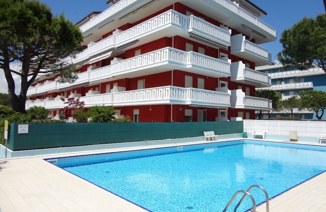 Homely apartment for up to 6 guests with pool