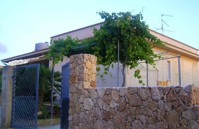 Homerez - 40 m away from the beach! House for 4 ppl. with terrace at Custonaci