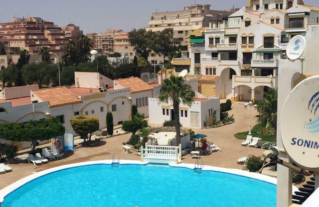 Homerez - 50 m away from the beach! Nice appartement for 3 ppl. with shared pool