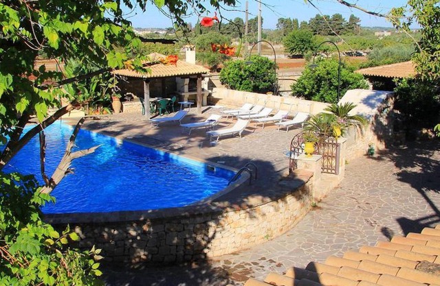Homerez - Appartement 4 km away from the beach for 5 ppl. with shared pool