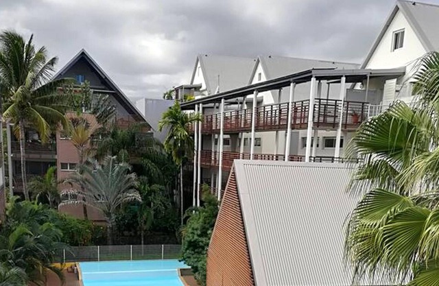 Homerez - Appartement 600 m away from the beach for 6 ppl. with shared pool