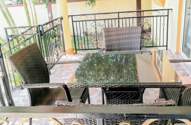 Homerez - Apt Flic en Flac, garden view