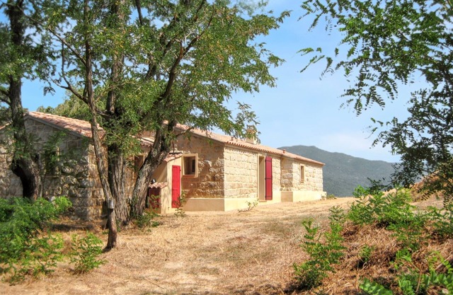 Homerez - House in Sartène with Hot Tub