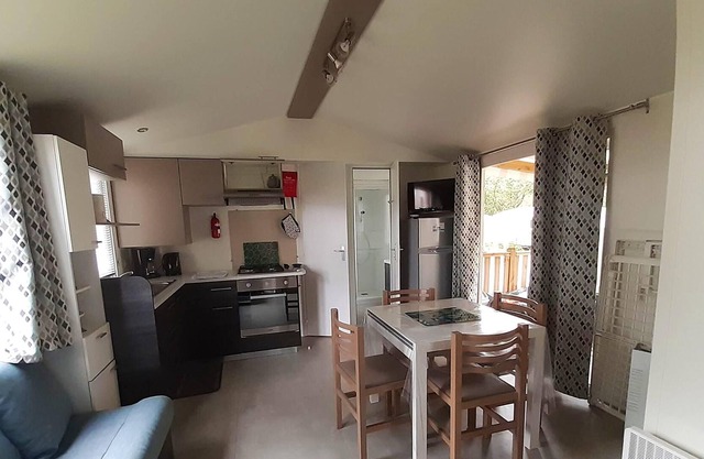 Homerez - Nice bungalow 5 km away from the beach for 6 ppl. with shared pool