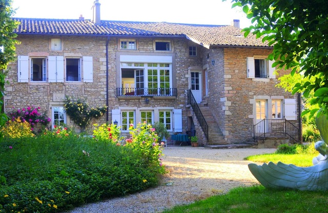 Homerez - Nice appartement for 3 ppl. with garden and terrace at Lacrost