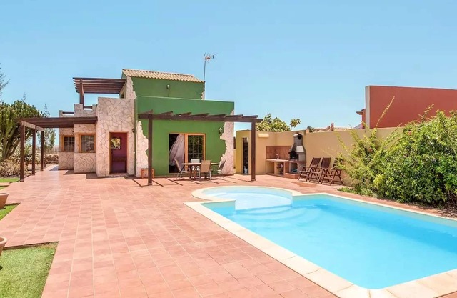 Homerez - Spacious villa 13 km away from the beach for 7 ppl. with swimming-pool