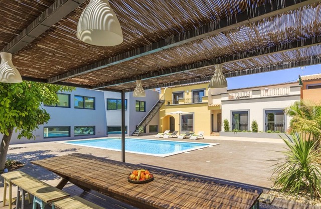 Homerez - Villa 3 km away from the beach for 4 ppl. with shared pool and jacuzzi