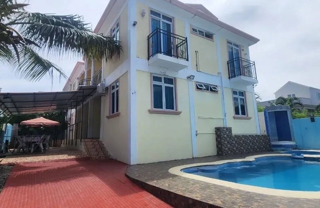 Homerez - Villa in Flic en Flac, private pool