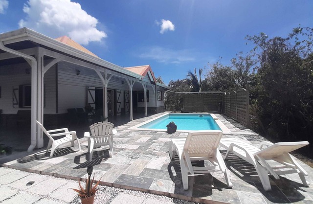 Homerez - Villa in Le Diamant with pool